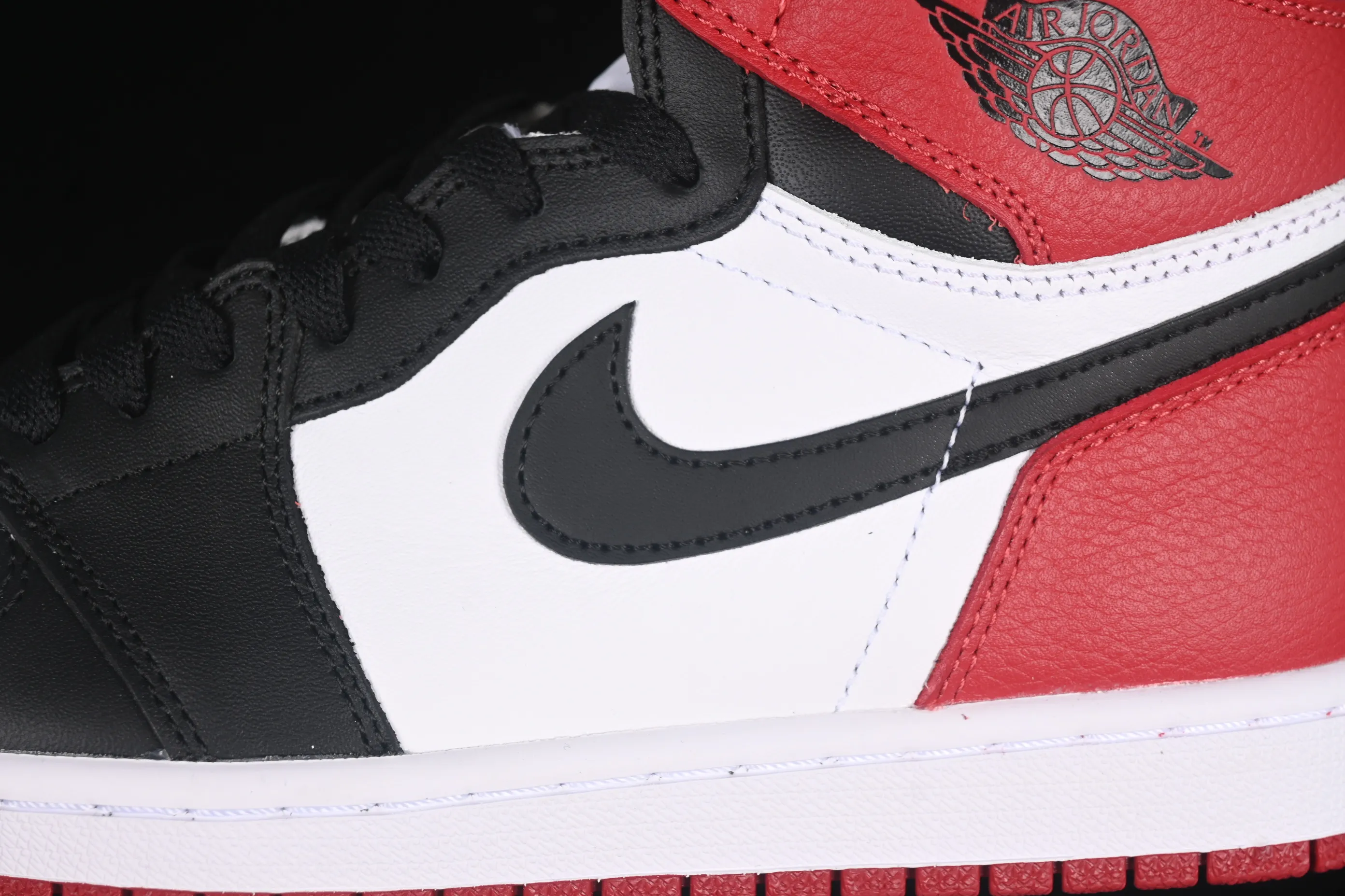 All categories Air Jordan Jordan series basketball shoes Air Jordan 1 High Air Jordan 1 High Retro OG AJ1 Joe 1 black toe high-top basketball shoes 555088-125